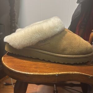 Women’s UGG Slippers